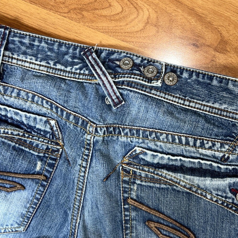 Stylish Blue Denim Jeans - Picture 13 of 14